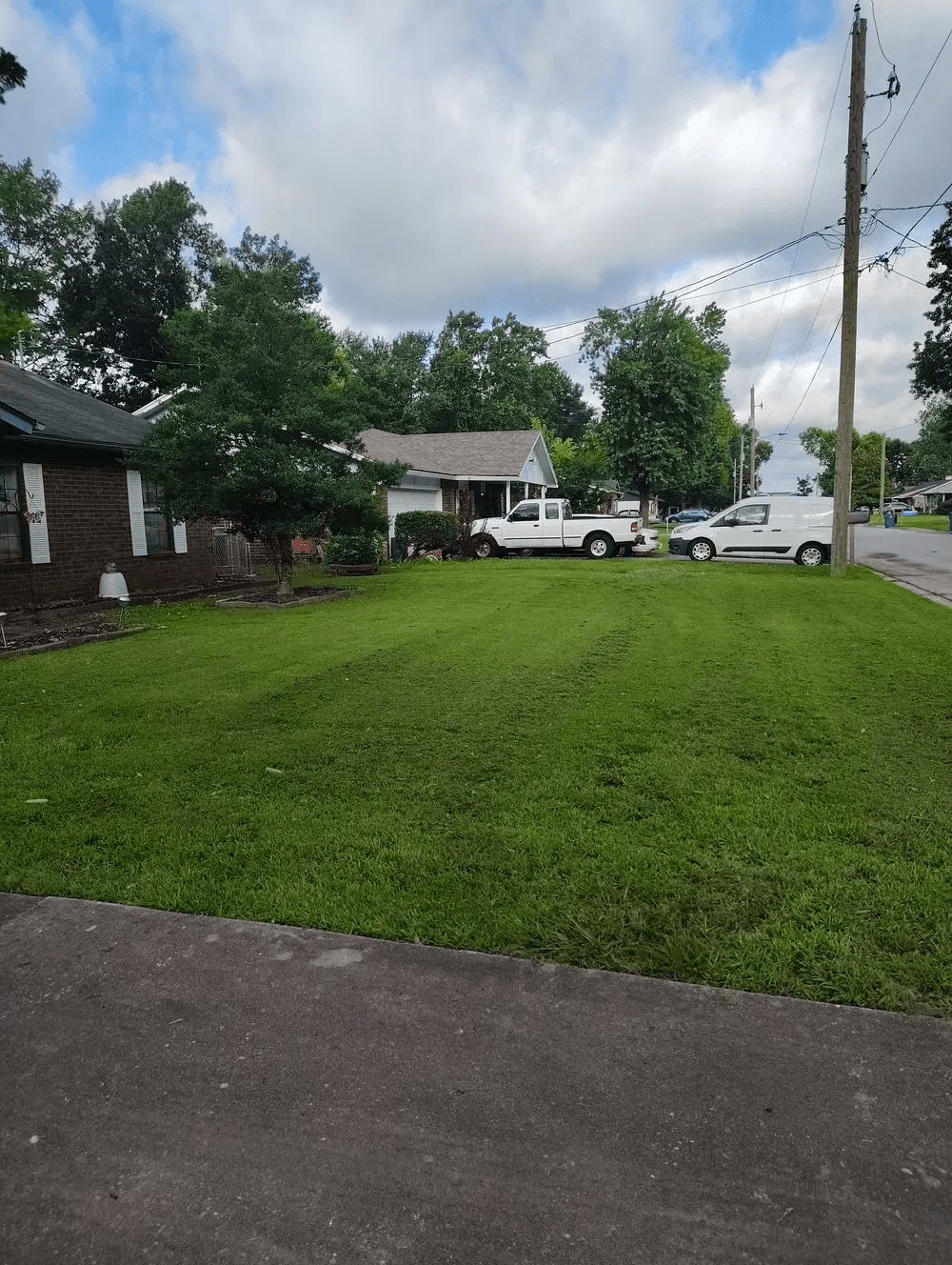 5-Star Lawn Care in Bentonville That Actually Shows Up image